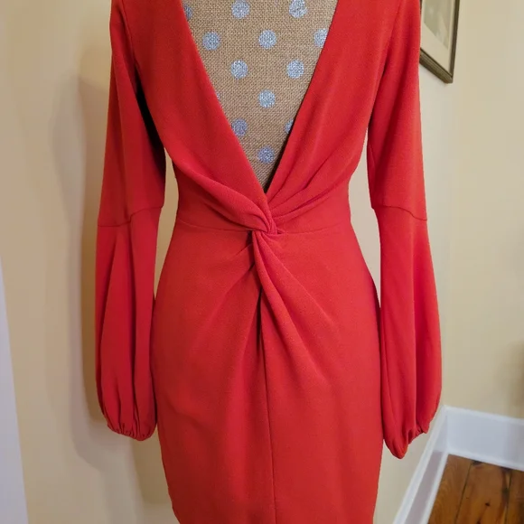 Dress the Population MacKenzie - Picture 9 of 10